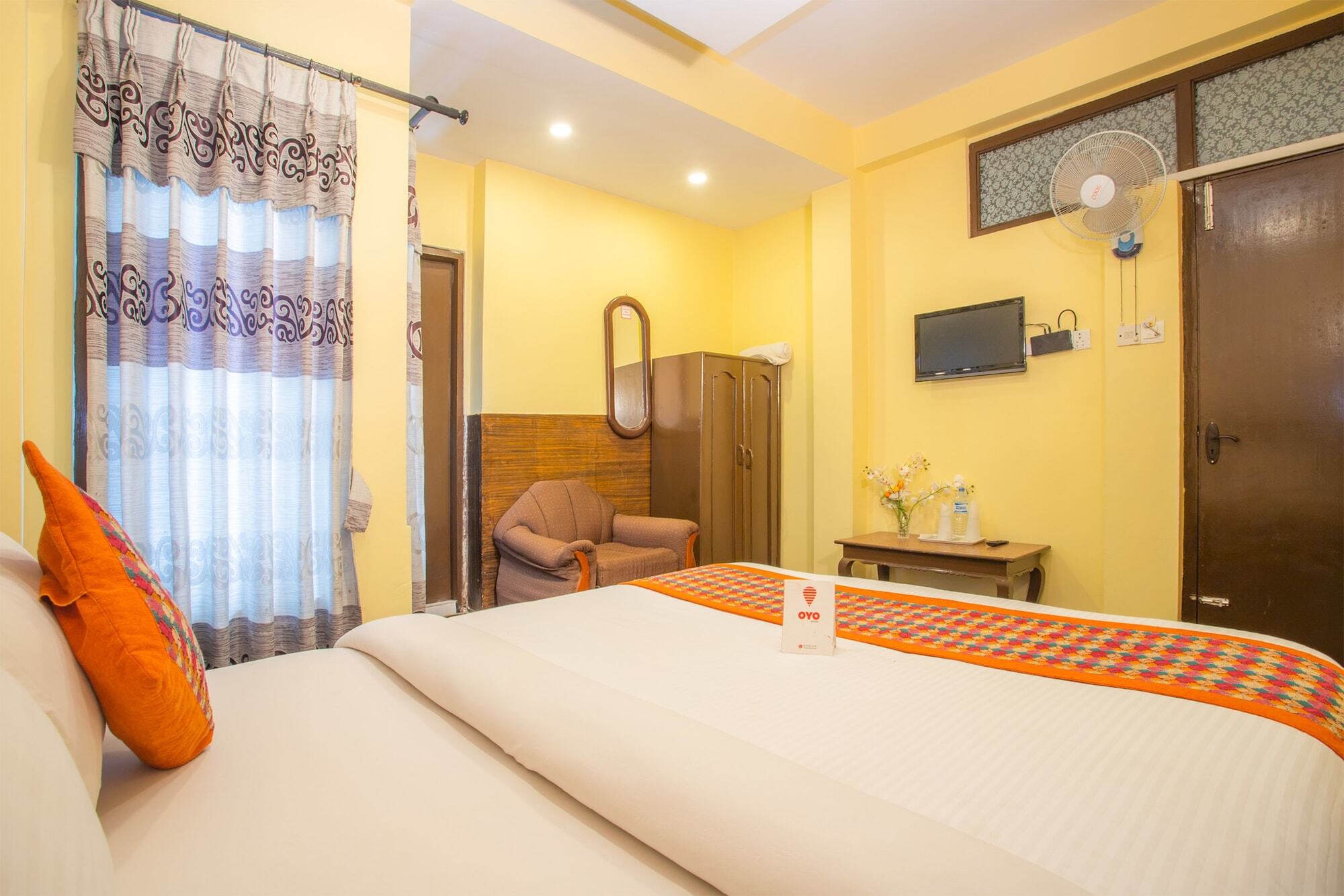 Oyo 153 Aster Hotel Nepal Kathmandu Exterior photo